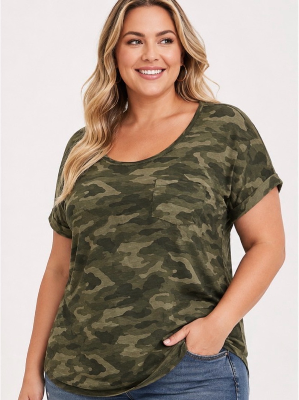 Women’s Camo Pocket Tee – No Brand – Size XL
